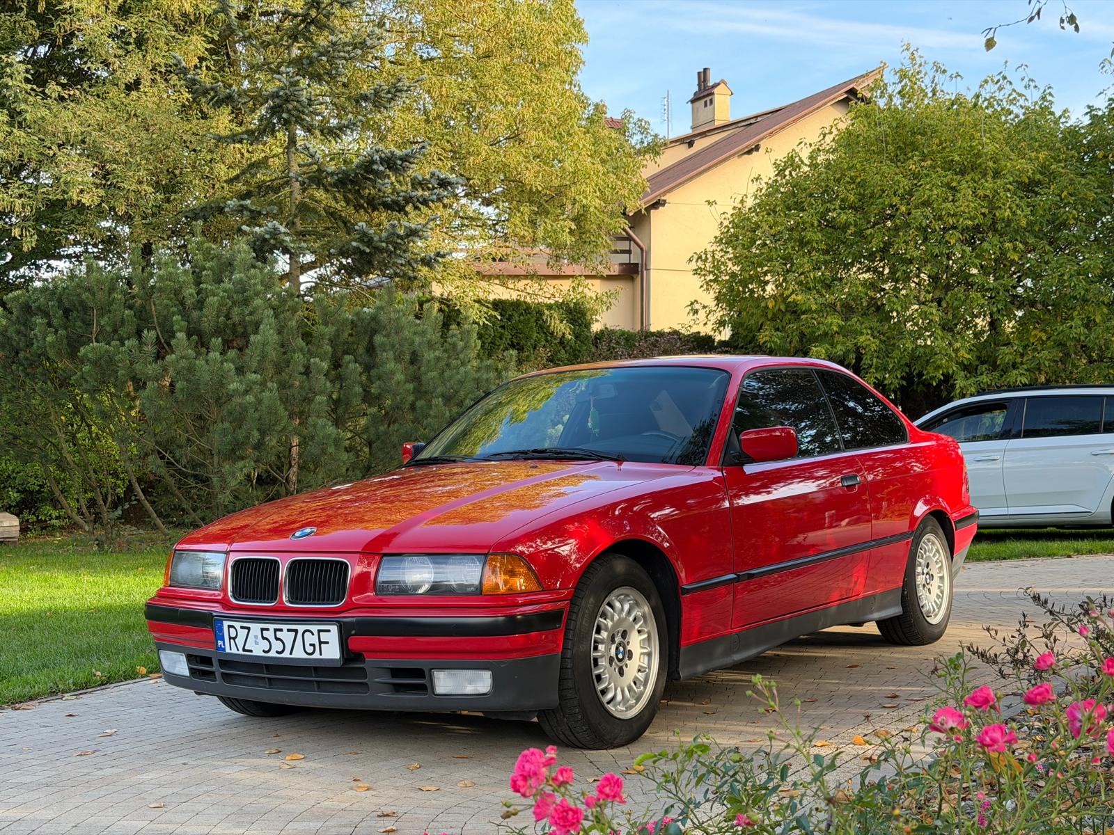 BMW 318is Coupe E36