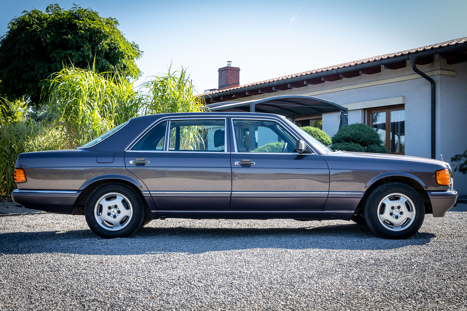 Mercedes-Benz 300 SEL W126